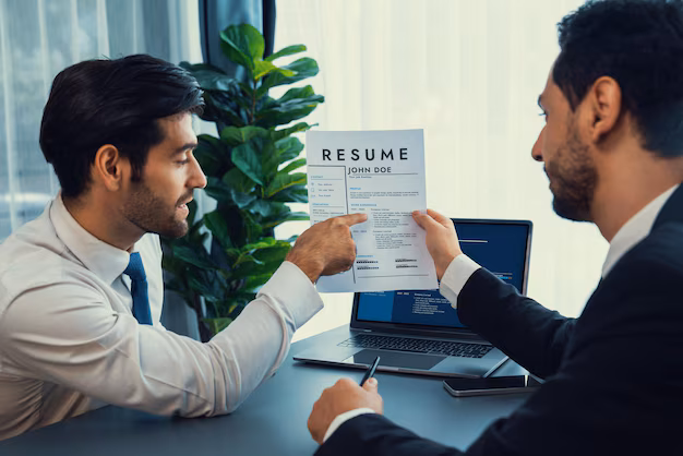 Build a Standout Resume & LinkedIn Profile